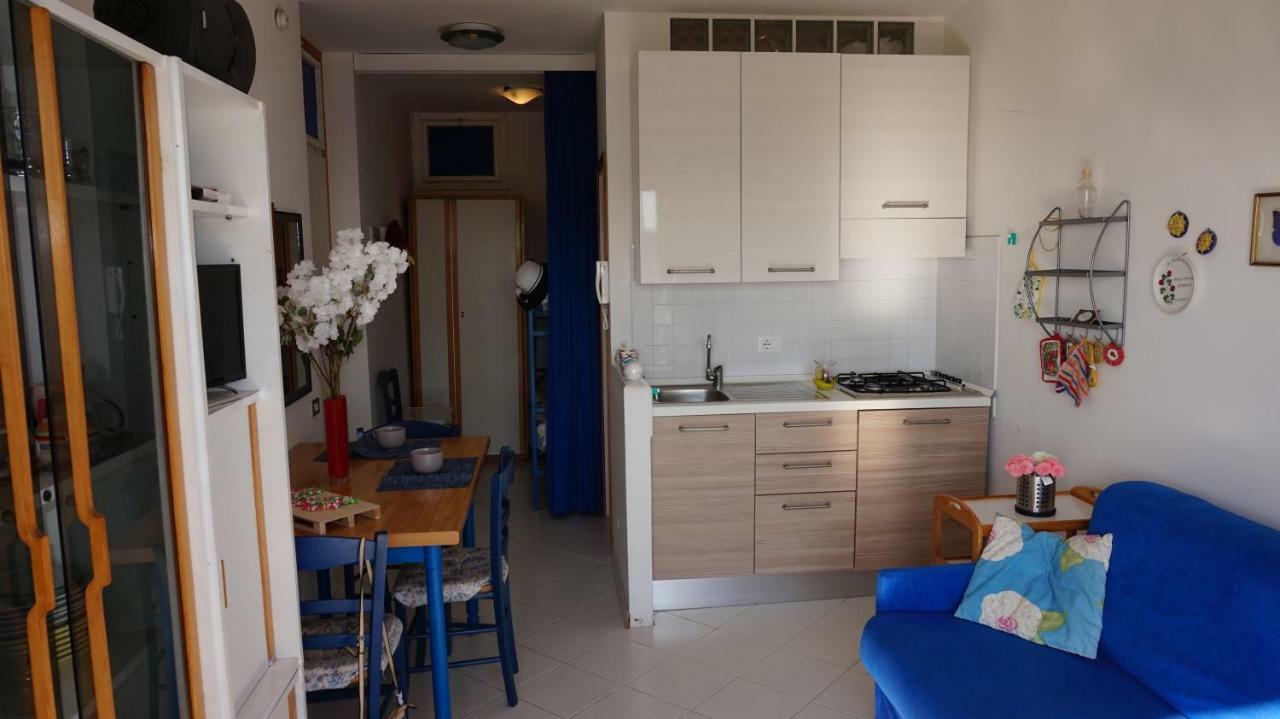 Appartamenti La Torre Lignano Sabbiadoro Pokoj fotografie